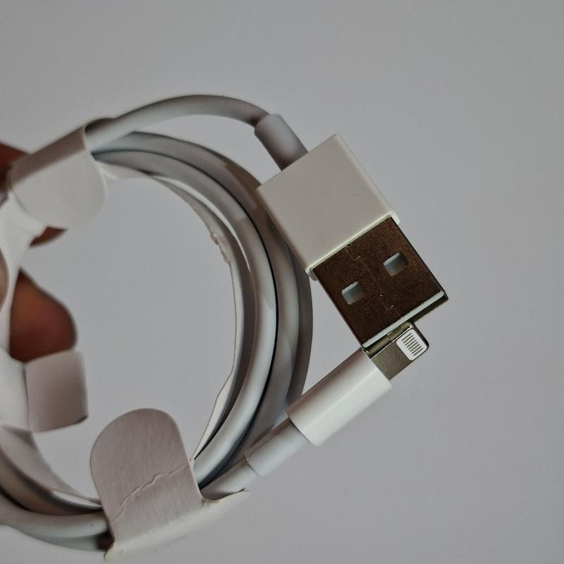 کابل شارژ اپل لایتنینگ Lightning - USB-A یک متری