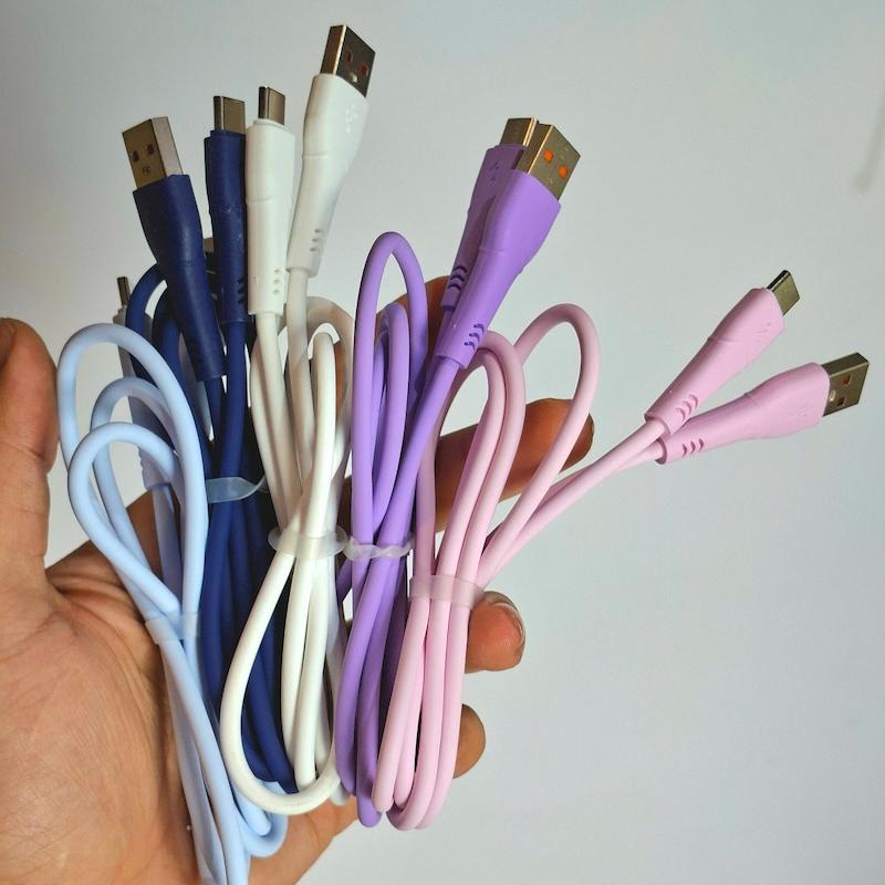 کابل شارژ Type-C to USB-A سیلیکونی فست شارژ کیفیت عالی فوق العاده انعطاف پذیر ۱ متری