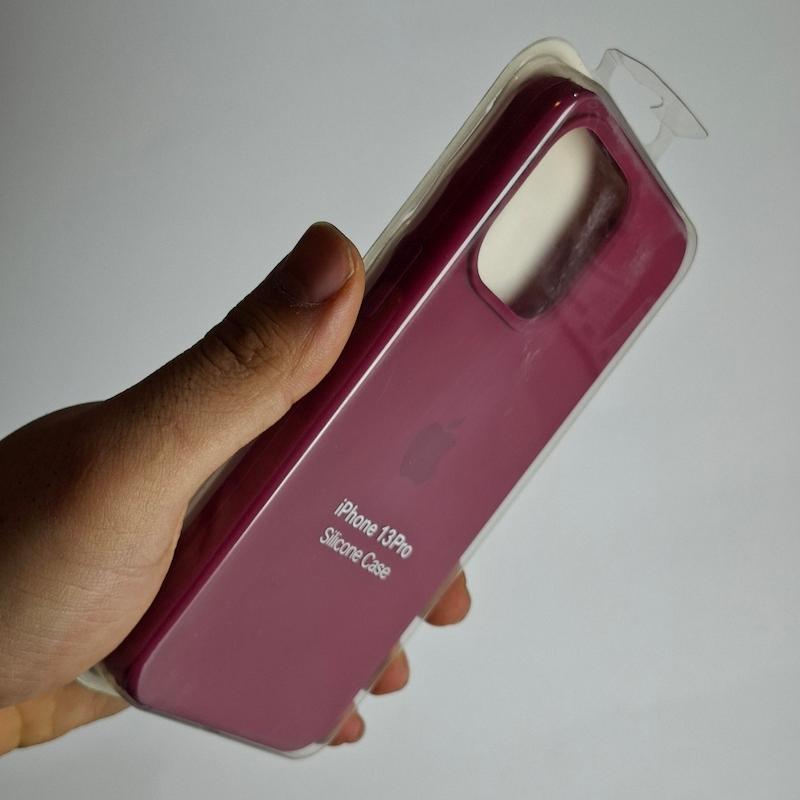 کاور IPhone 13 Pro سیلیکونی اورجینال پاک کنی اپل آیفون ۱۳ پرو