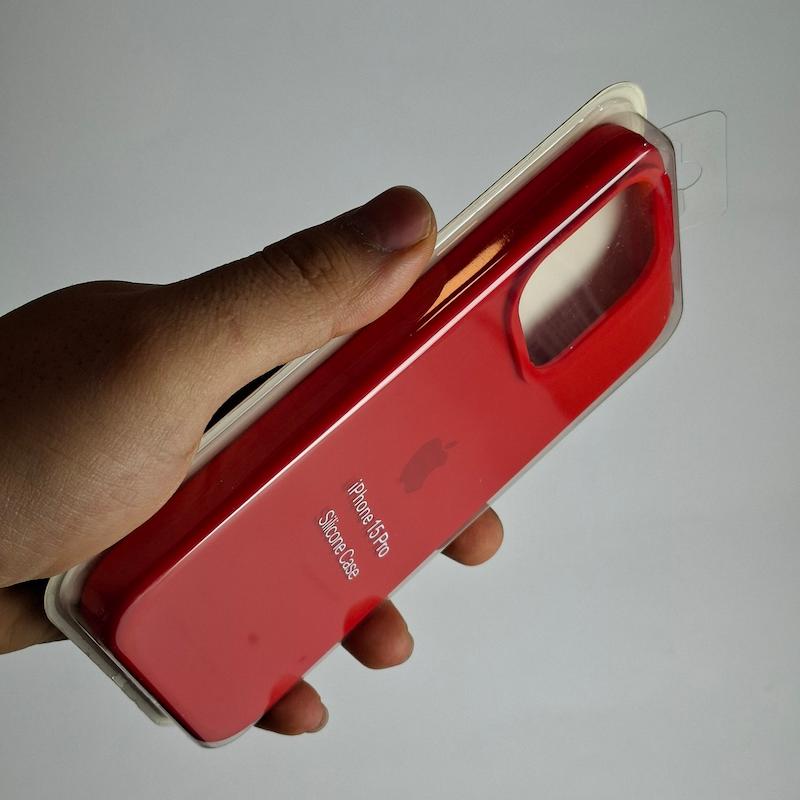 کاور IPhone 15 Pro سیلیکونی اورجینال پاک کنی اپل آیفون ۱۵ پرو