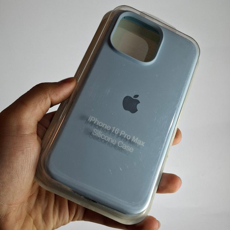 کاور IPhone 16 Pro Max سیلیکونی اورجینال پاک کنی اپل آیفون ۱۶ پرو مکس