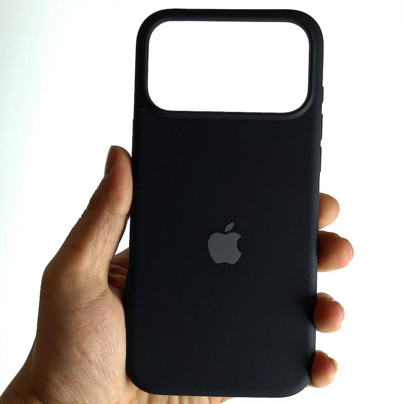 کاور IPhone 18 Pro Max / IPhone 17 Pro Max سیلیکونی اورجینال پاک کنی اپل آیفون ۱۷ پرو مکس و آیفون ۱۸ پرو مکس