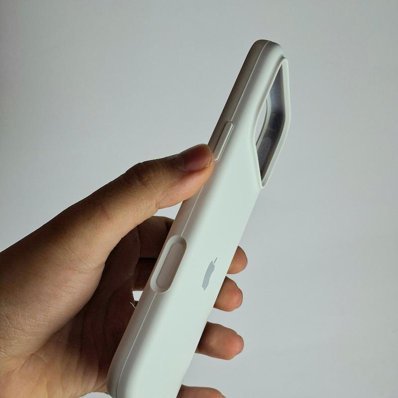 کاور IPhone 18 Pro / IPhone 17 Pro سیلیکونی اورجینال پاک کنی اپل آیفون ۱۷ پرو و آیفون ۱۸ پرو