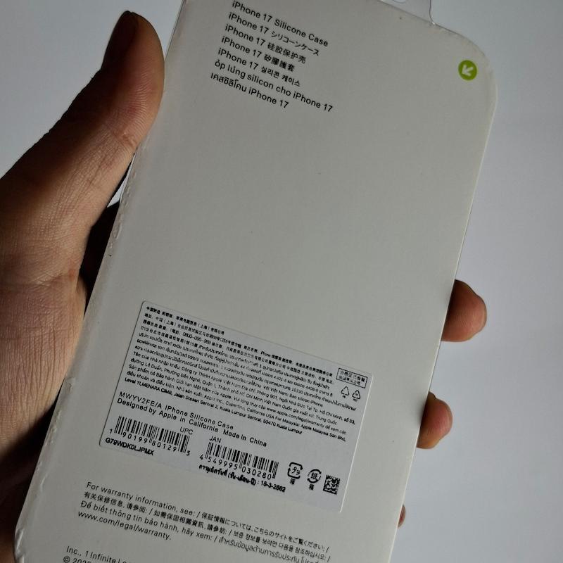 کاور IPhone 17 سیلیکونی اورجینال پاک کنی اپل آیفون ۱۷