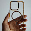 کاور IPhone 16 Pro شفاف طلایی متال مگسیف ساپورت اپل‌ آیفون ۱۶ پرو