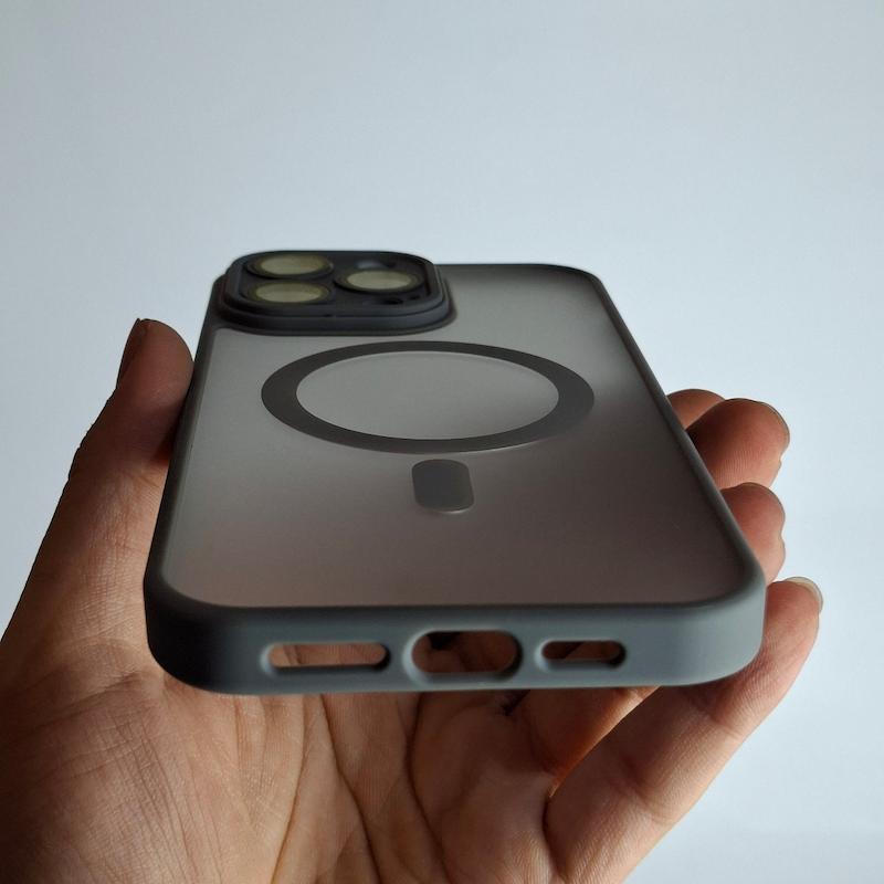 کاور IPhone 14 Pro Max دور سیلیکونی مات لنز دار مگسیف ساپورت اپل آیفون ۱۴ پرو مکس