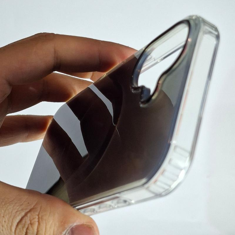کاور IPhone 16 متالیک هولوگرامی مگسیف ساپورت اپل آیفون ۱۶ نرمال