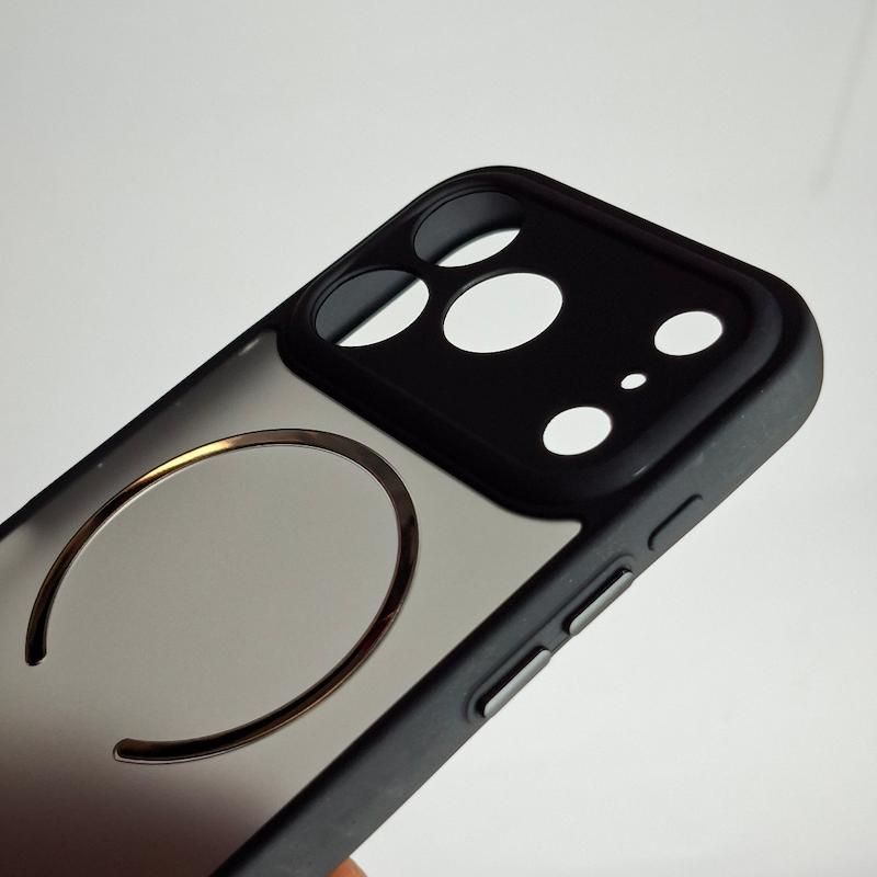 کاور IPhone 17 Pro دارک کانسپت مگسیف اپل آیفون ۱۷ پرو
