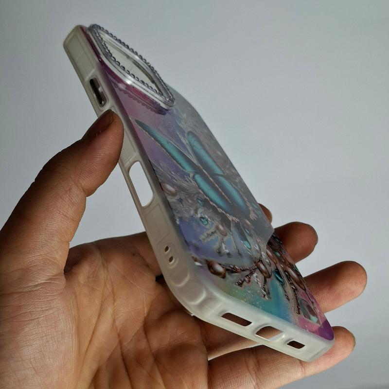 کاور IPhone 16 Pro Max پروانه هولوگرامی فانتزی اپل آیفون ۱۶ پرو مکس