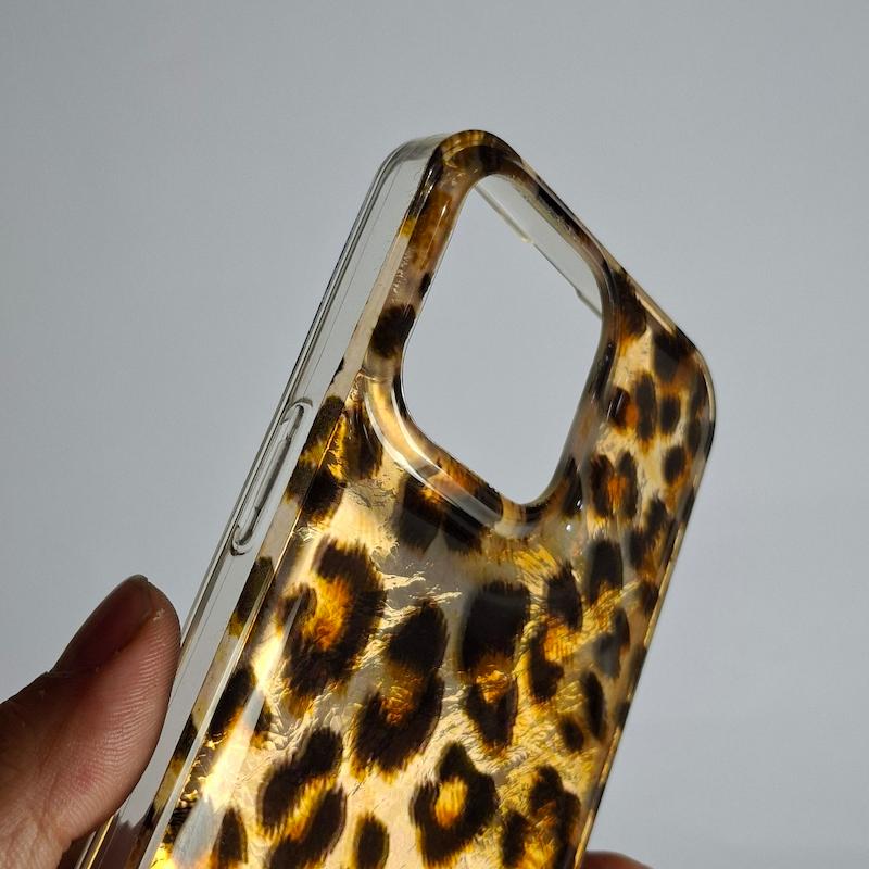 کاور IPhone 15 Pro Max پلنگی IMD آیفون ۱۵ پرو مکس