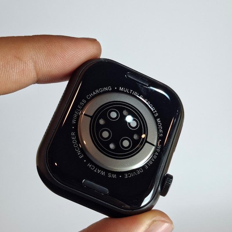 ساعت هوشمند ws - X85 ویزمی به همراه ۷ بند سیلیکونی سری ۱۰