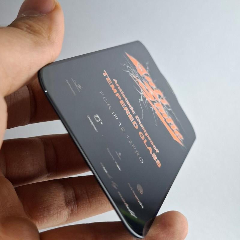 محافظ صفحه نمایش IPhone 12 / 12 Pro گلس AntiStatic اپل آیفون ۱۲ پرو و ۱۲ نرمال آنتی استاتیک میتوبل اورجینال