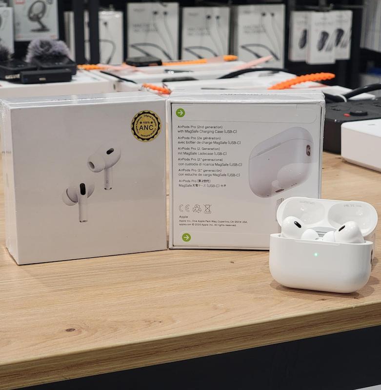 ایرپاد پرو 2 ANC نوزکنسلینگ رنگ سفید کیفیت عالی 