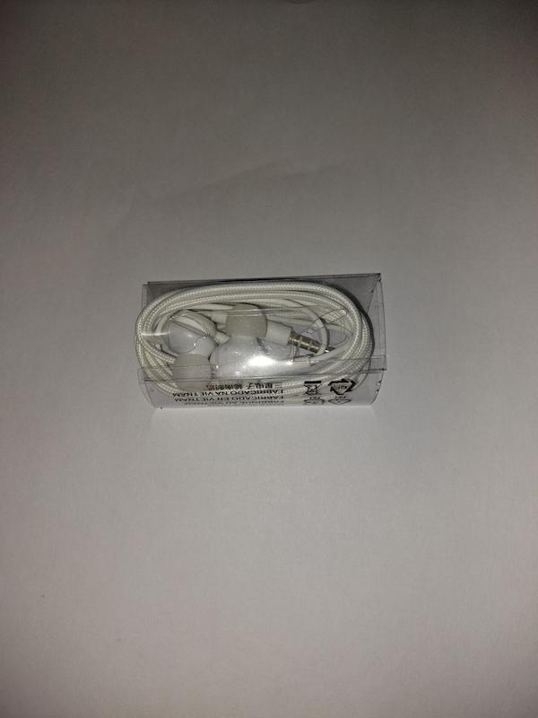 هندزفری سیمی جک 3.5 میلیمتری AKG سامسونگ ویتنام  جنس کابل  کنفی هندزفری سوزنی 