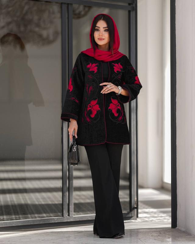 مانتو مخمل گلدوزی مدل یلدا 