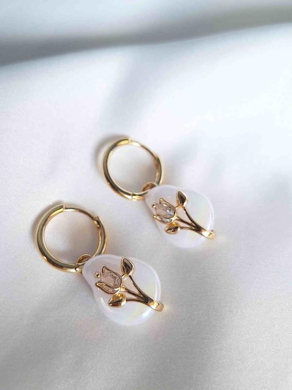 گوشواره میناکاری گل