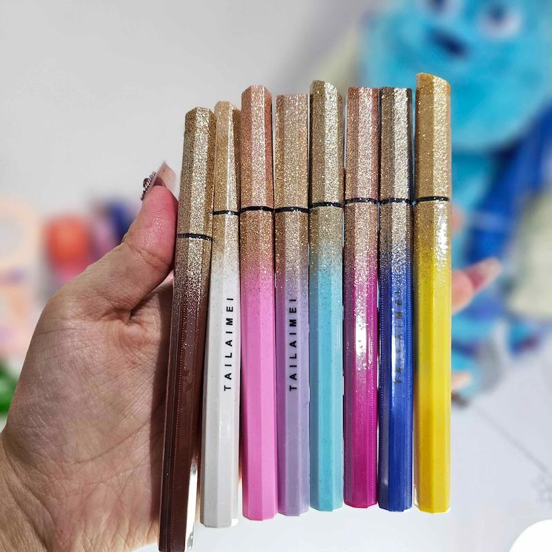 خط چشم رنگی تایلامی