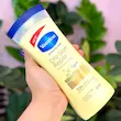 لوسیون بدن آبرسان و نرم‌کننده وازلین Vaseline حجم 400 میلی‌لیتر