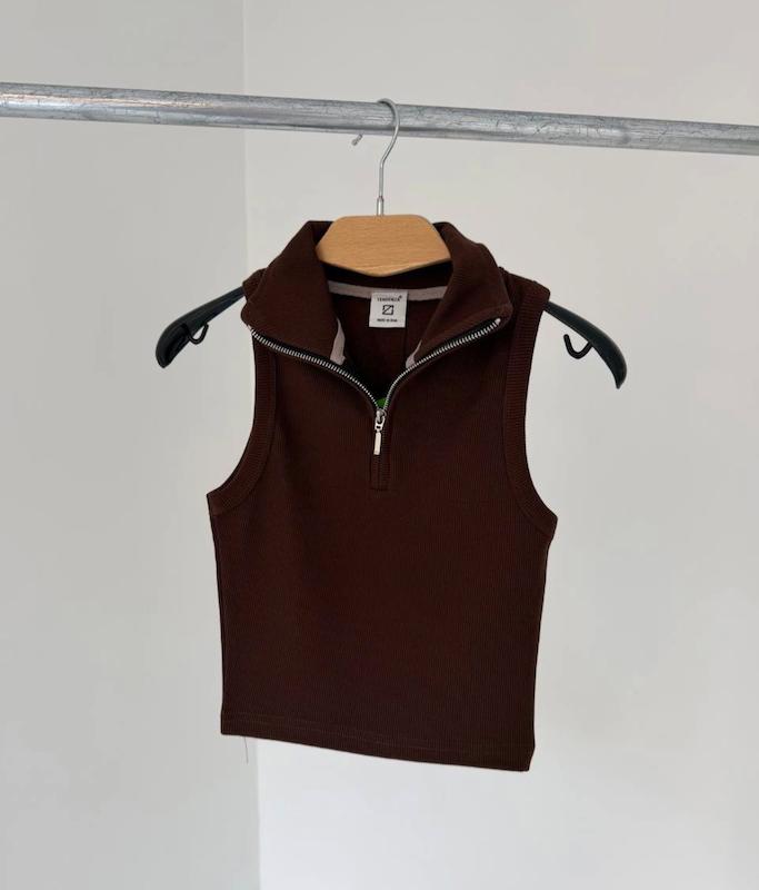 تاپ نیم زیپ brown