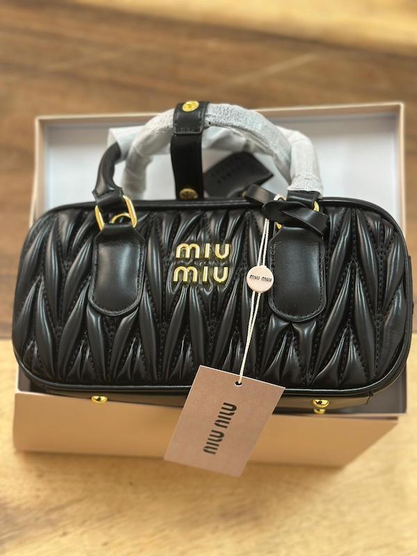 کیف زنانه میومیو مسترکوآلیتی ۲۵ سانتی متر 