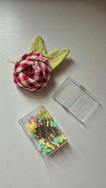 سوزن ته گرد بلند پروانه ای