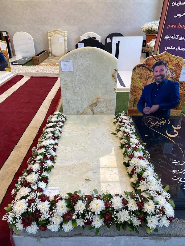 گل ارایی سنگ مزار S22