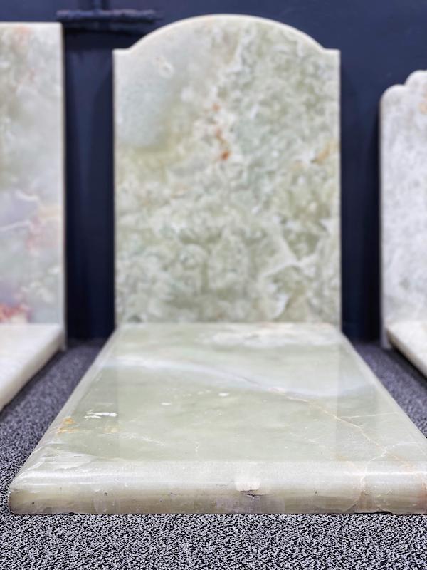 پک سنگ و کتیبه مرمر