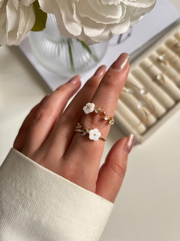 انگشتر گل صدف