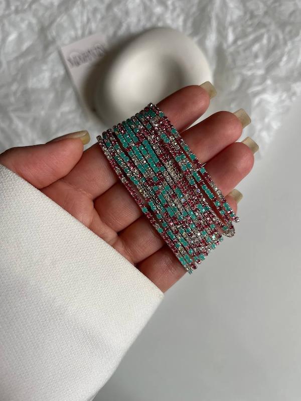 تنیسی سبز صورتی