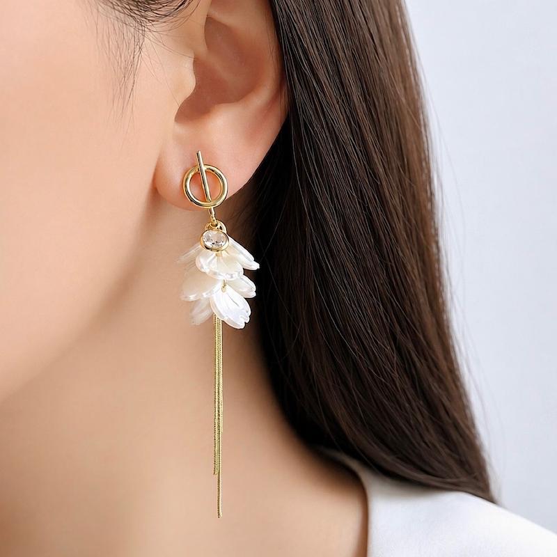 گوشواره اویز برگ کوچیک