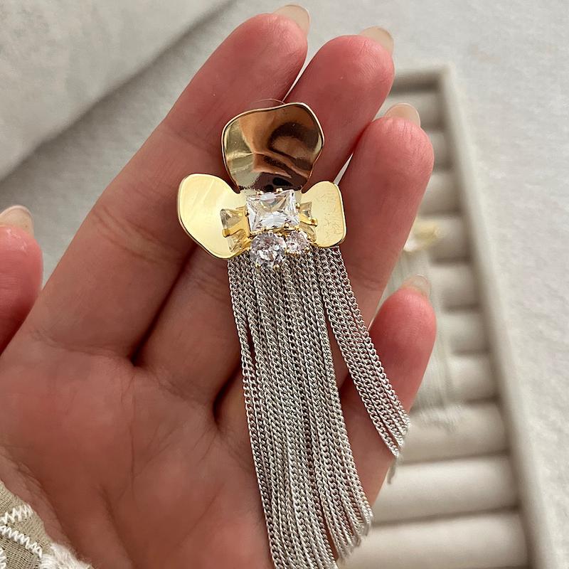 گوشواره گل ریسه‌ایی