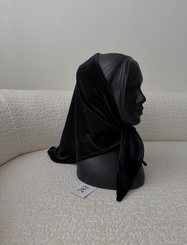 مینی اسکارف مخمل مشکی 🖤
