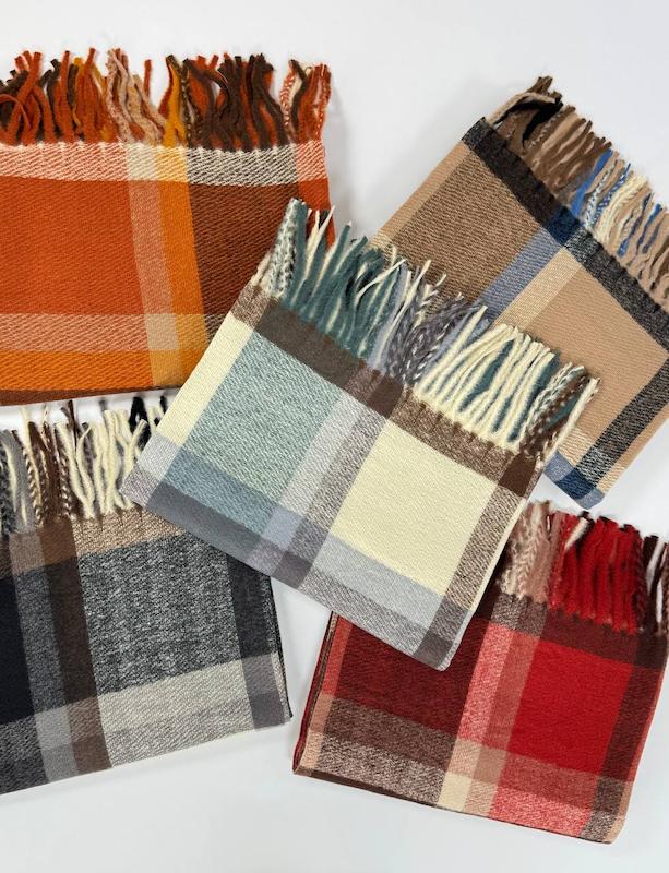 شال موهر چهارخونه