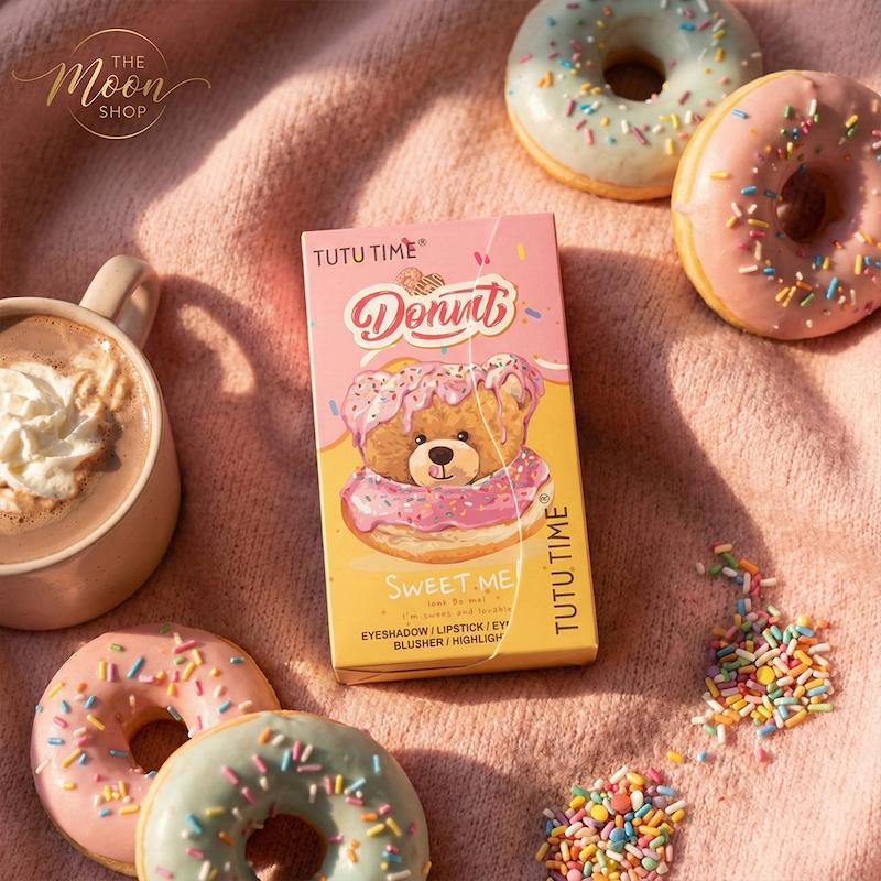 پالت آرایشی کتابی ۳۳ رنگ دونات خرسی TuTu Time | سایه، رژگونه و رژلب
