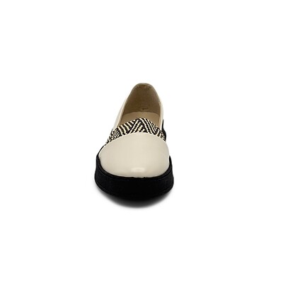 کفش راحتی زنانه مدل Stradivarius Flat shoes - FCr/B80