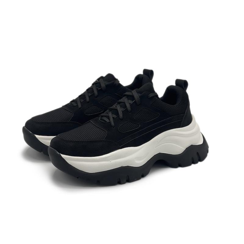 کفش راحتی زنانه مدل Stradivarius Sneakers - SKB90