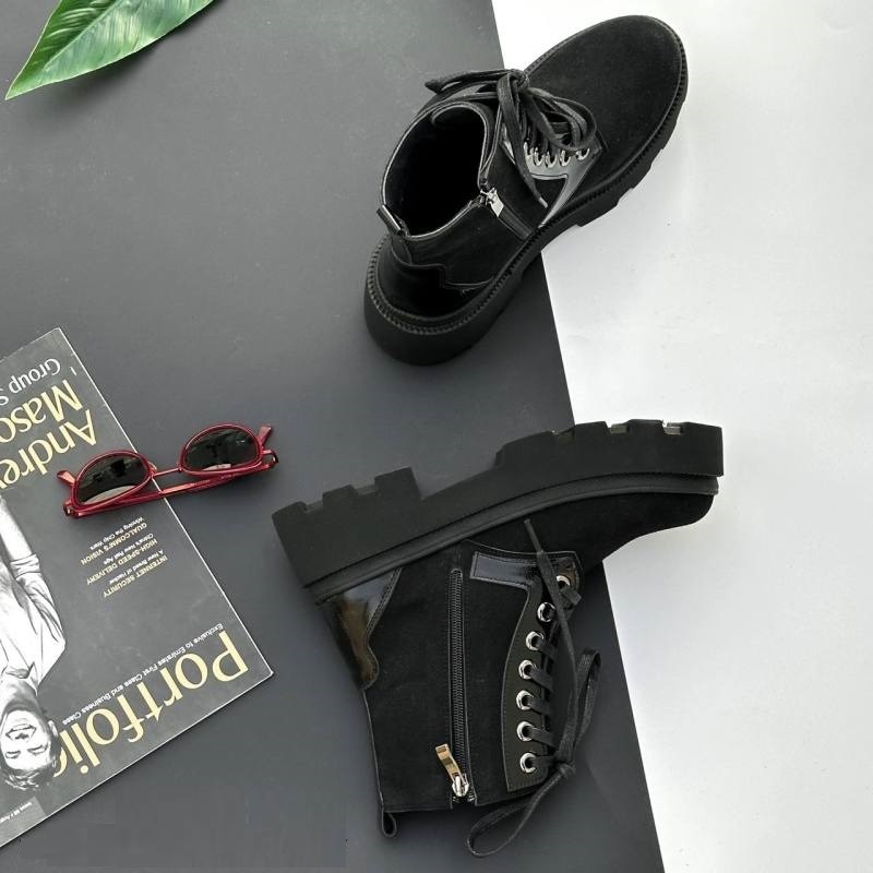 کفش نیم بوت زنانه مدل Stradivarius Flat Ankle Boots - BTB75