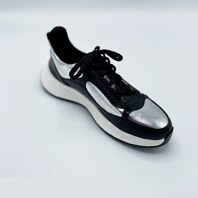 کفش راحتی زنانه مدل Stradivarius Sneakers - SKS92