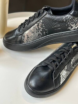 کفش راحتی زنانه مدل Stradivarius Sneakers - SKB01