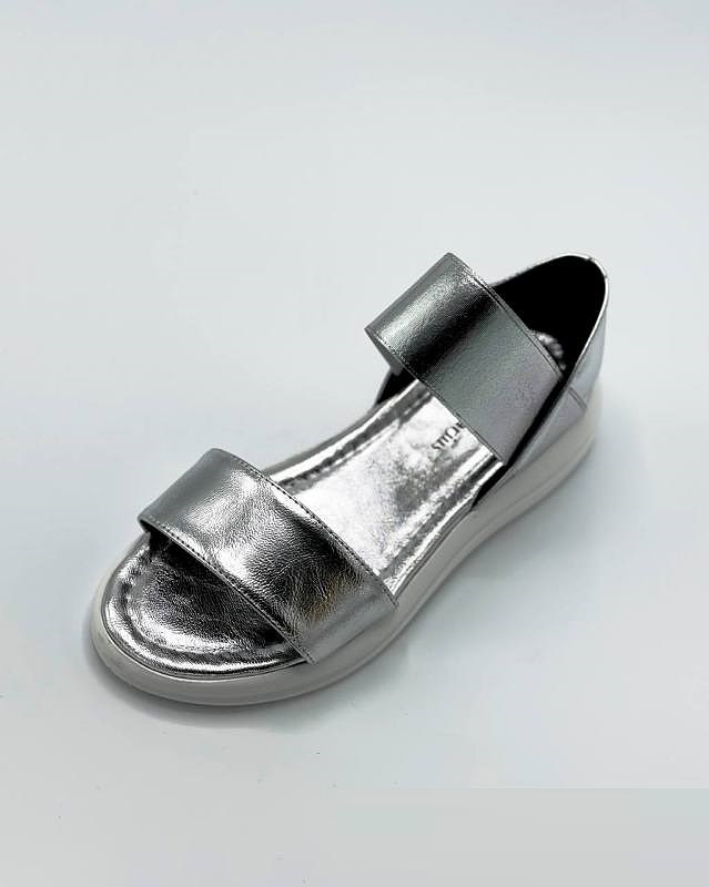 صندل زنانه مدل Stradivarius Sandal - SSv61