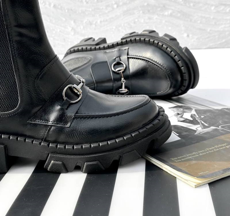 کفش نیم بوت زنانه مدل Stradivarius Flat Ankle Boots  - BTB0100