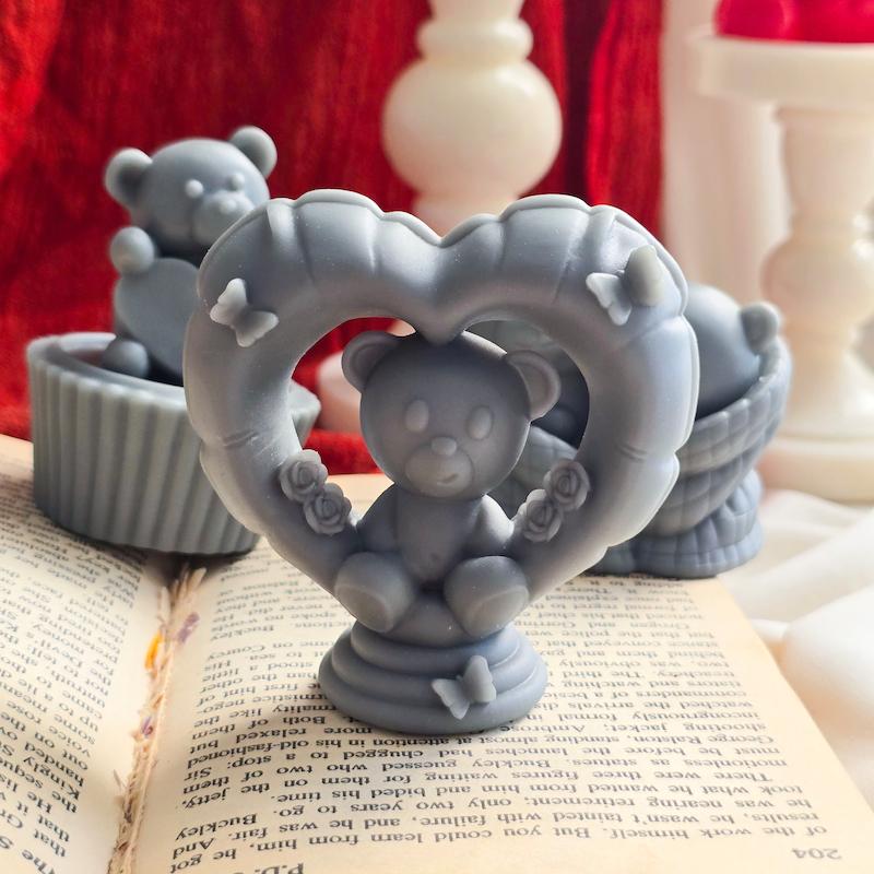 مجسمه اماده رزینی خرس ولنتاینی 