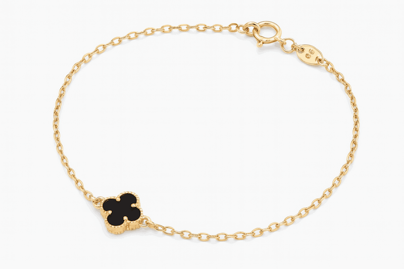  دستبند طلا ونکلیف مشکی 0nyx