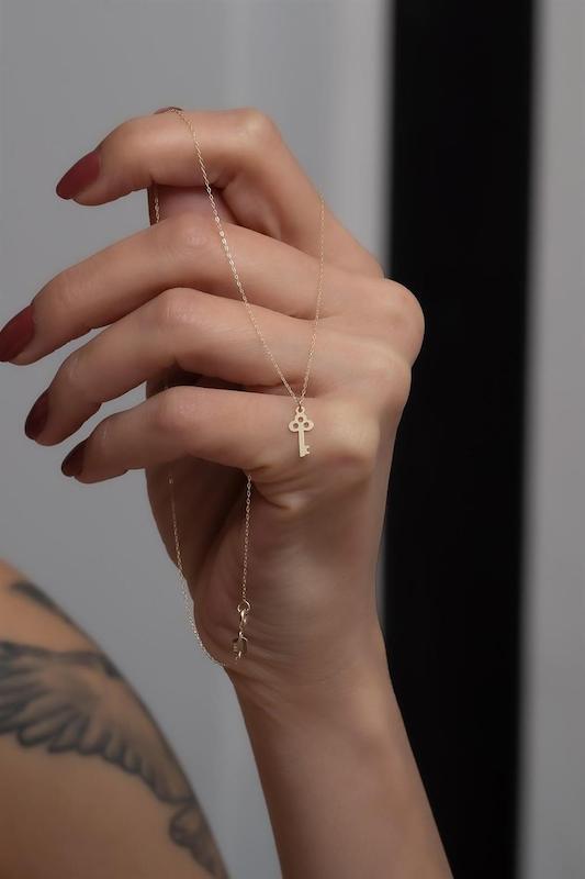 پلاک آویز طلا مدل کلید