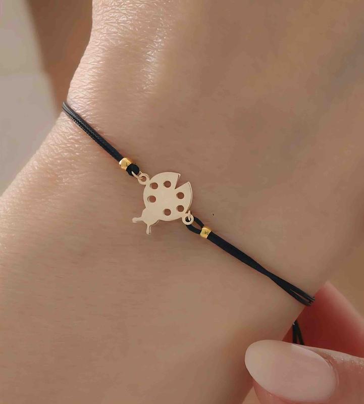 دستبند نخی طلا مدل کفشدوزک Ladybug