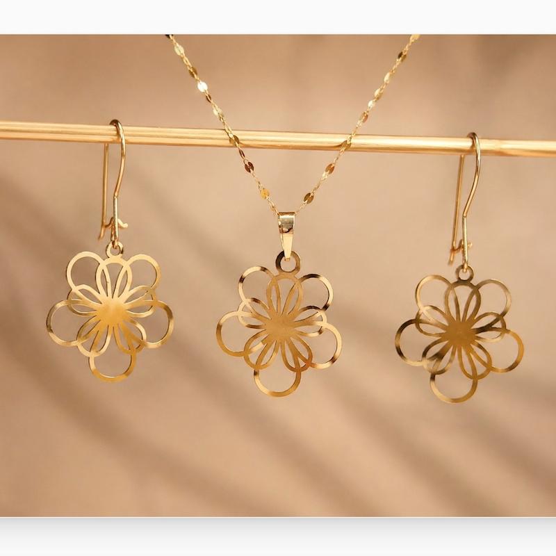 نیم ست طلا ۱۸ عیار مدل گل توری ونکلیف فلاور Flowerlace با آویز عصایی