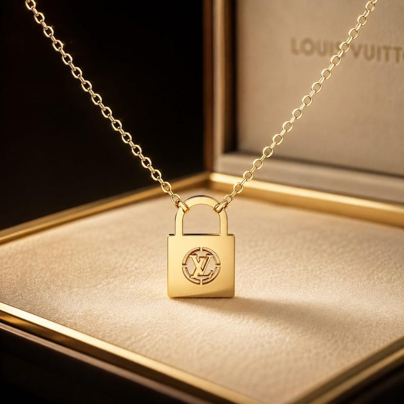گردنبند طلا ۱۸ عیار زنانه قفل لوئی ویتون Louis Vuitton با زنجیر متصل