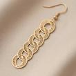 گوشواره طلا زنانه ۱۸ عیار سبک نمادار طرح زنجیری کارتیه Cartier با آویز عصایی