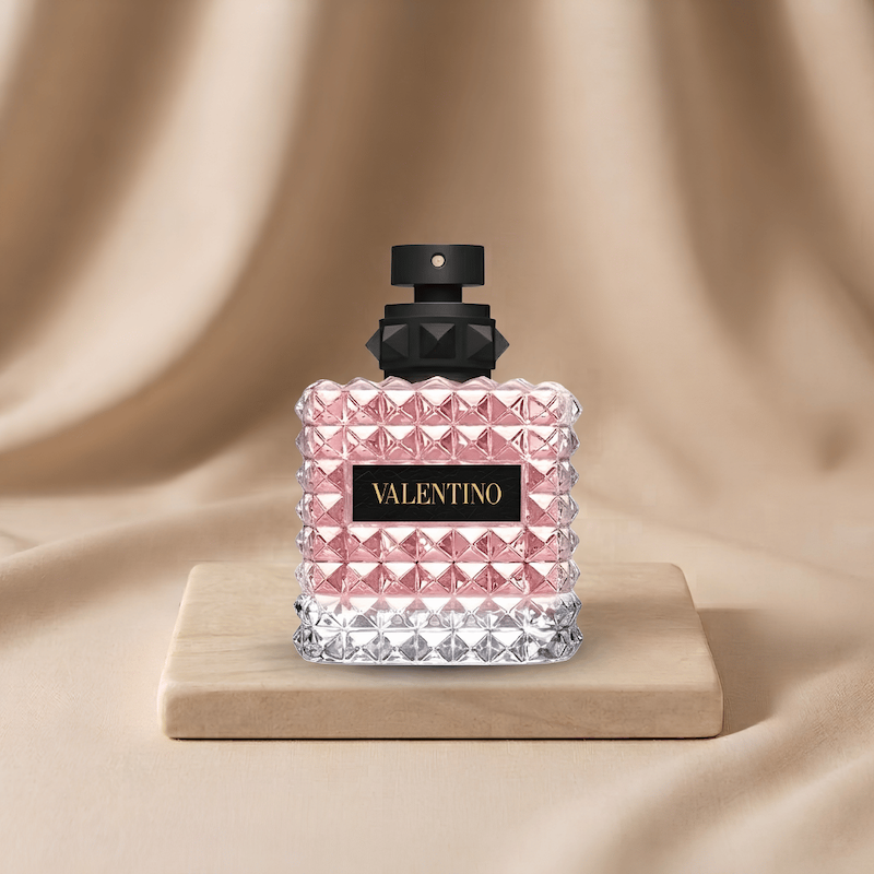 والنتینو دونا بورن این روما VALENTINO - Valentino Donna Born In Roma