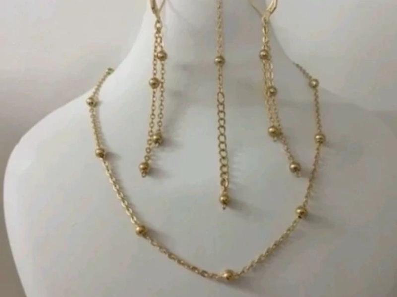 سرویس  گردنبند  دستبند گوشواره 